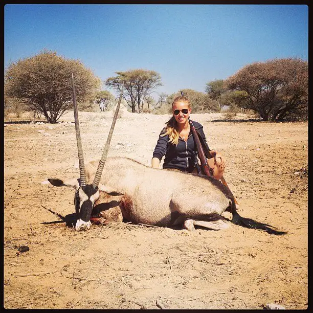 Axelle Despiegelaere hunting in Africa