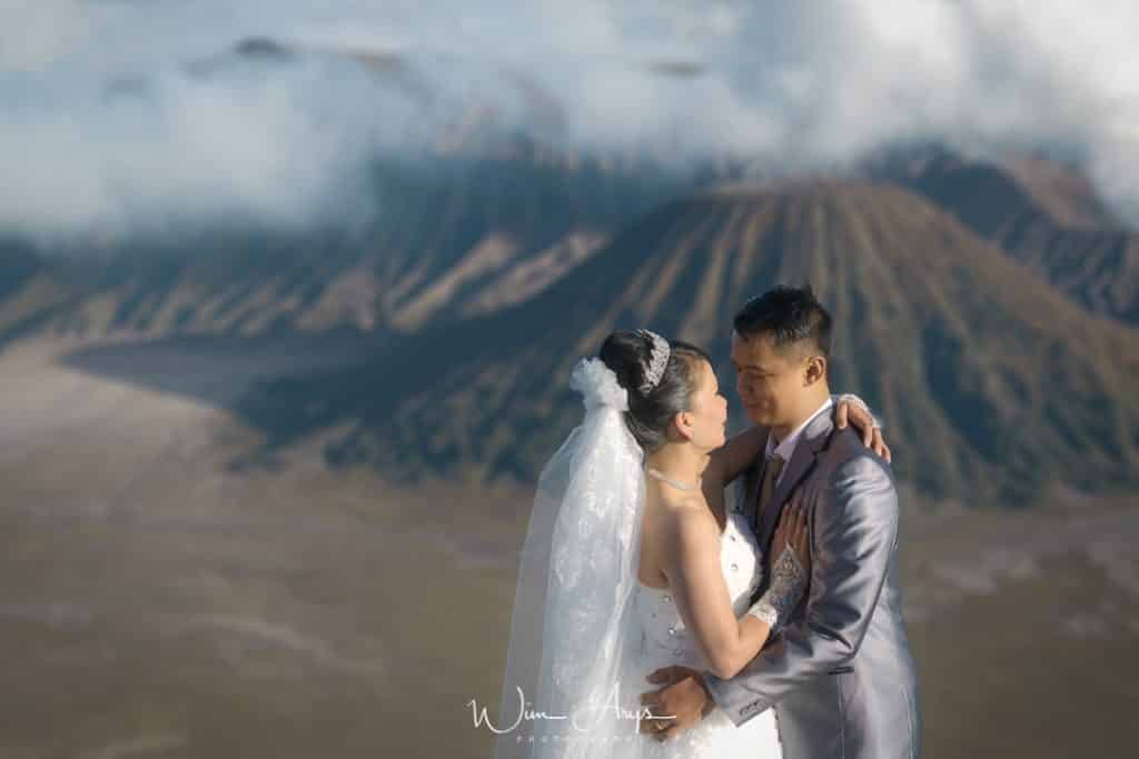 Nikon Z6 wedding shoot, Mount Bromo, Indonesia, Wim Arys Photography