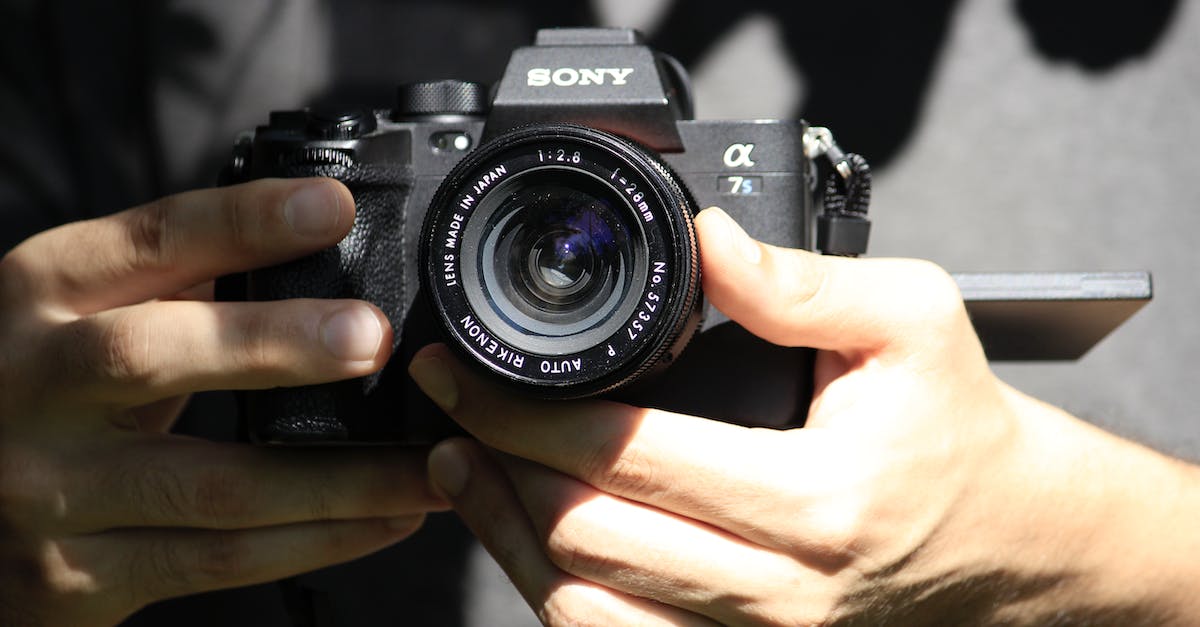 How to Choose the Best DSLR Camera for Makeup Photography